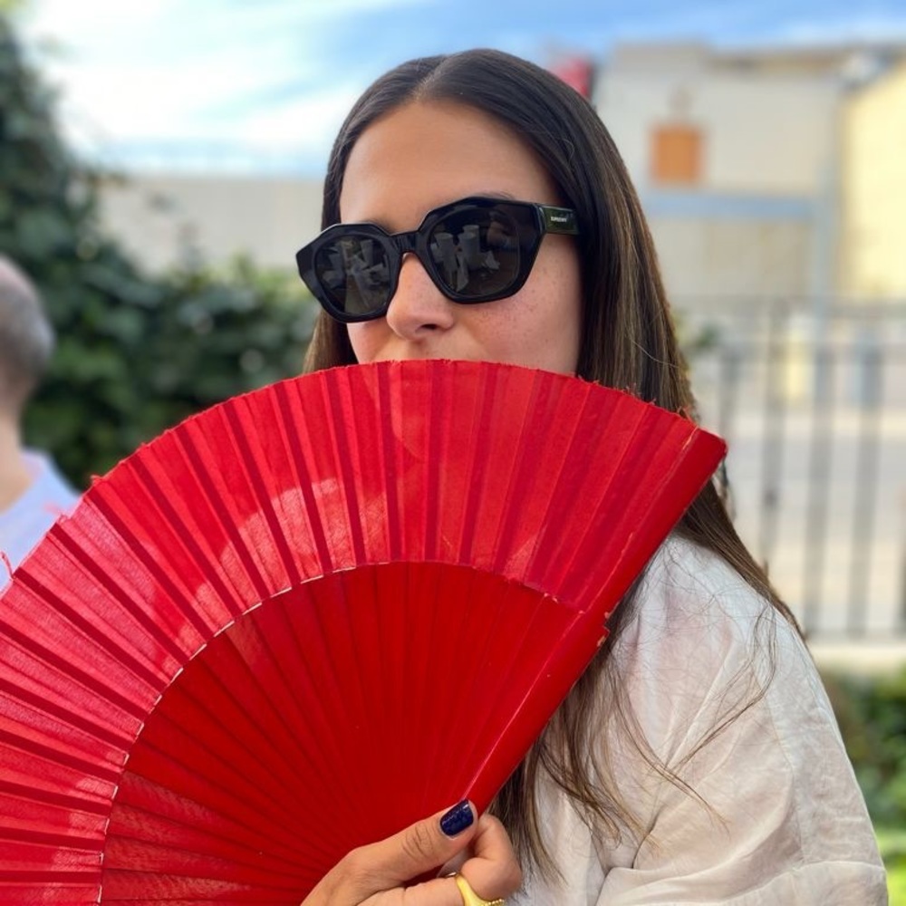Meet your Posher, Laura